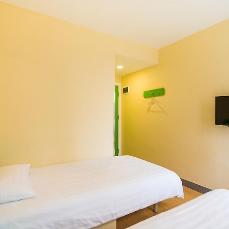 Hi Inn Shanghai Shibei Industrial Park Экстерьер фото